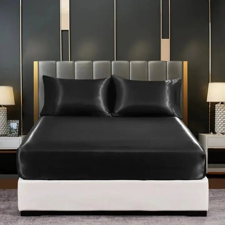 Parure de lit en soie de glace coloris noir au tissu satiné