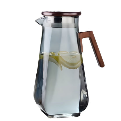 Carafe en verre teinté gris fumé fermée par son couvercle en bois