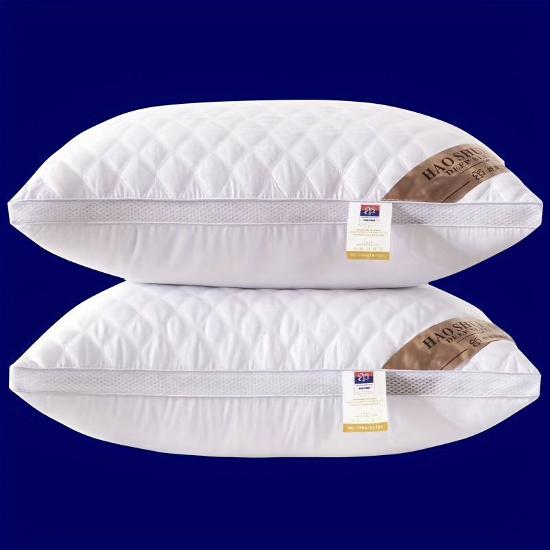 Oreiller posé sur un lit, maintien de la nuque visible