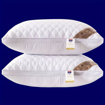 Oreiller posé sur un lit, maintien de la nuque visible
