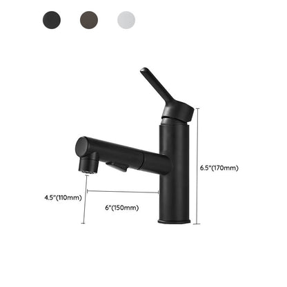 Montage monotrou du robinet de lavabo noir à bec rond, vu du dessous du plan