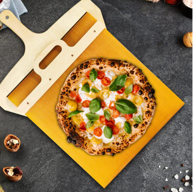 Pelle à pizza en bois, vue d'ensemble