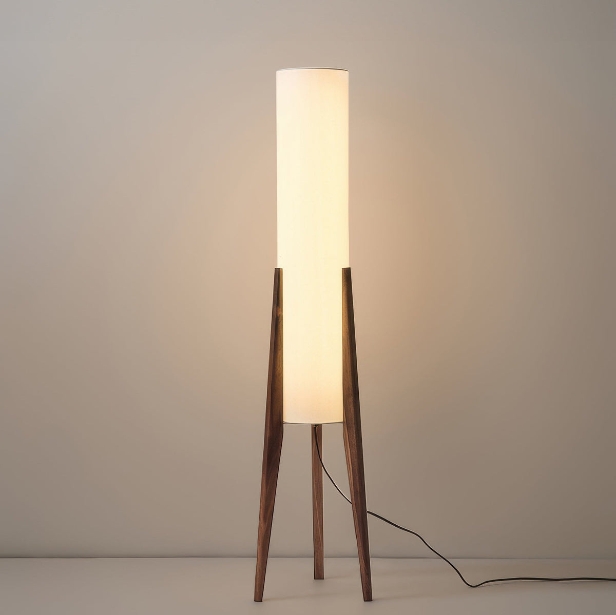 Lampadaire LED en bois brun noyer avec abat-jour en tissu
