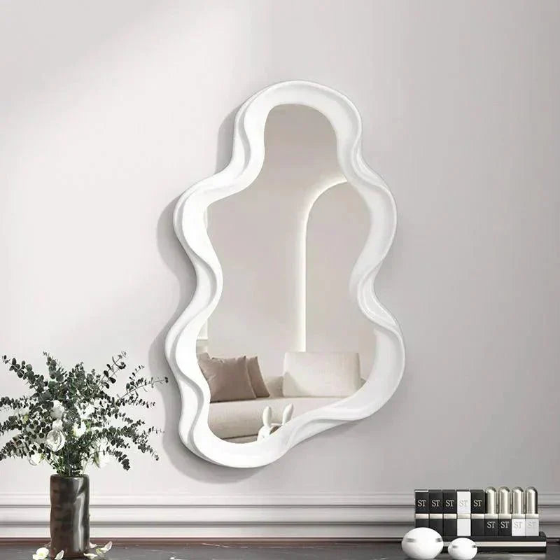 Miroir décoratif en forme de nuage de couleur blanche