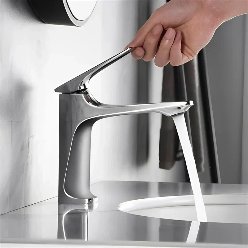 Mitigeur de lavabo à levier unique pour salle de bains