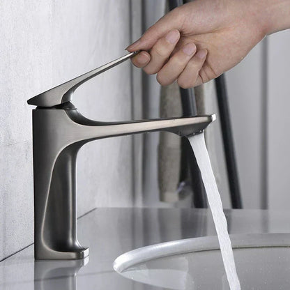 Levier de commande du mitigeur de lavabo en métal