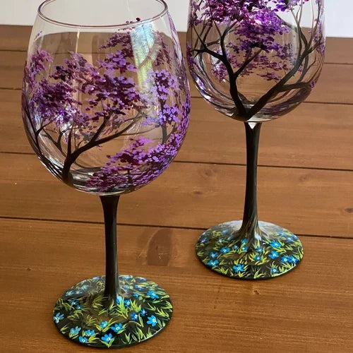 Verre à vin à pied peint à la main, motif arbre de l'automne