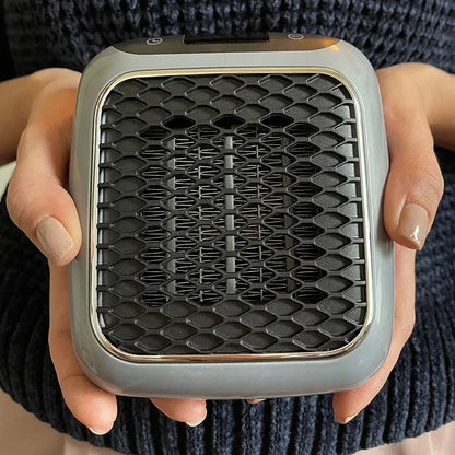 Chauffage d'appoint portable posé au sol d'une pièce