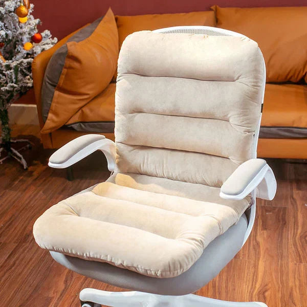 Dimensions du coussin de chaise indiquées sur fond neutre