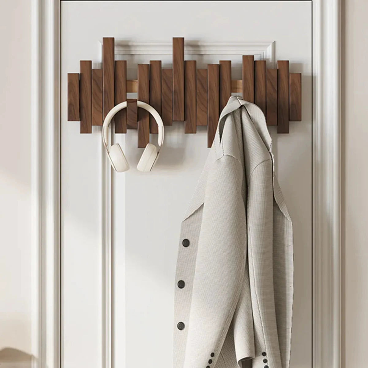 Porte-manteau mural en bois – image 4 sur 10