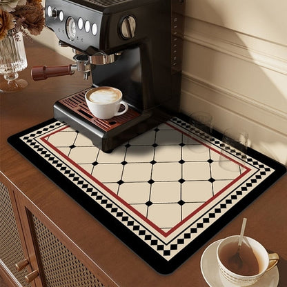 Tapis égouttoir absorbant posé devant un évier de salle de bains