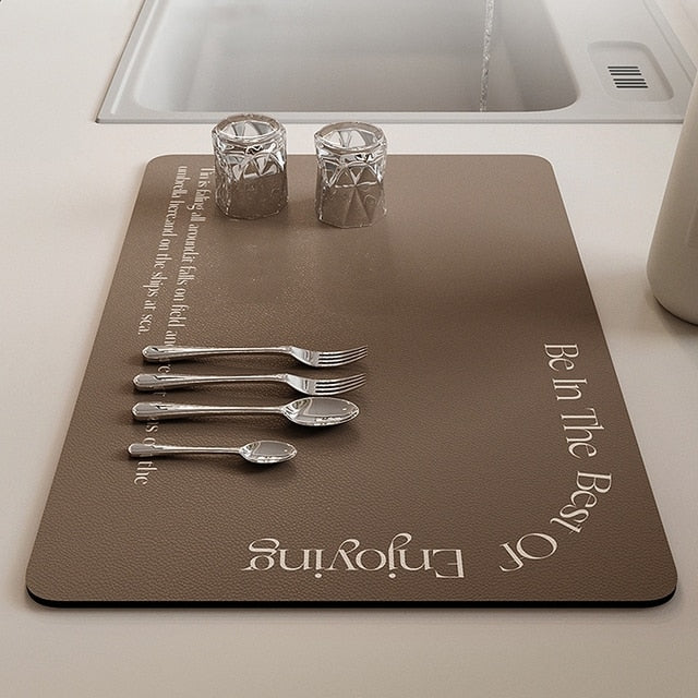 Tapis de séchage plié, format compact pour le rangement