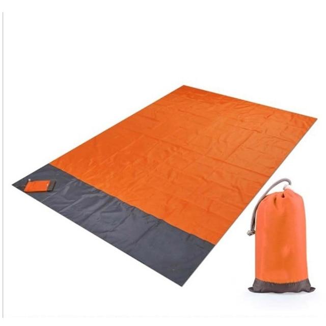 Couverture de plage anti-sable et son sac de rangement