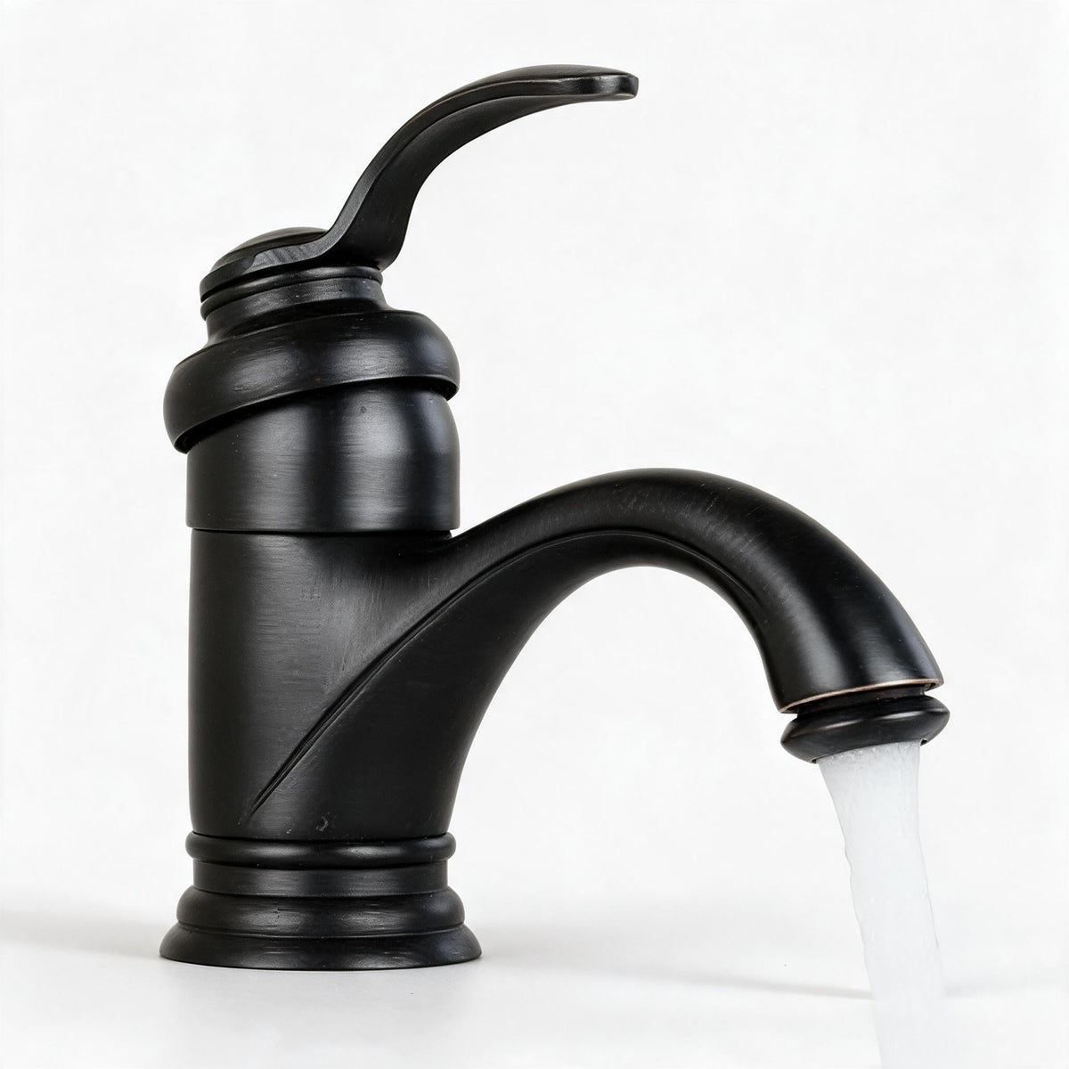 Robinet de lavabo à levier unique, finition laiton ancien